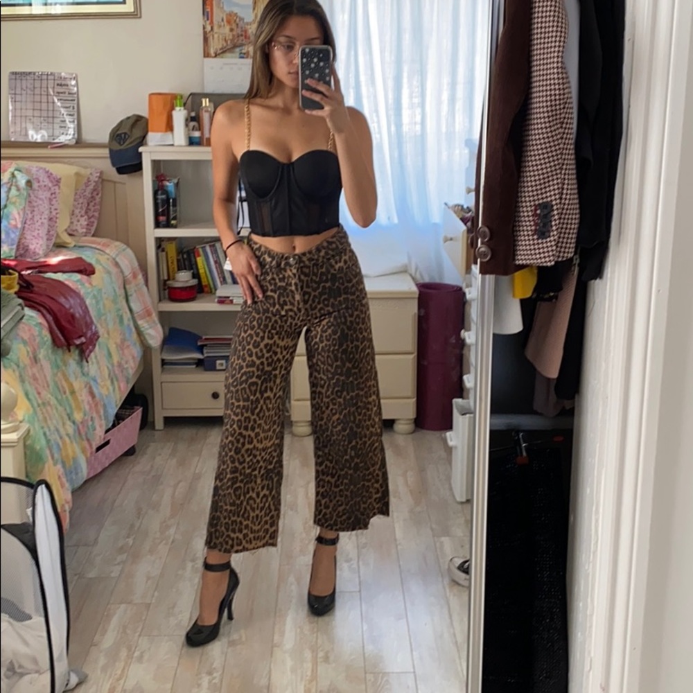 Cheetah mid rise culotte pants